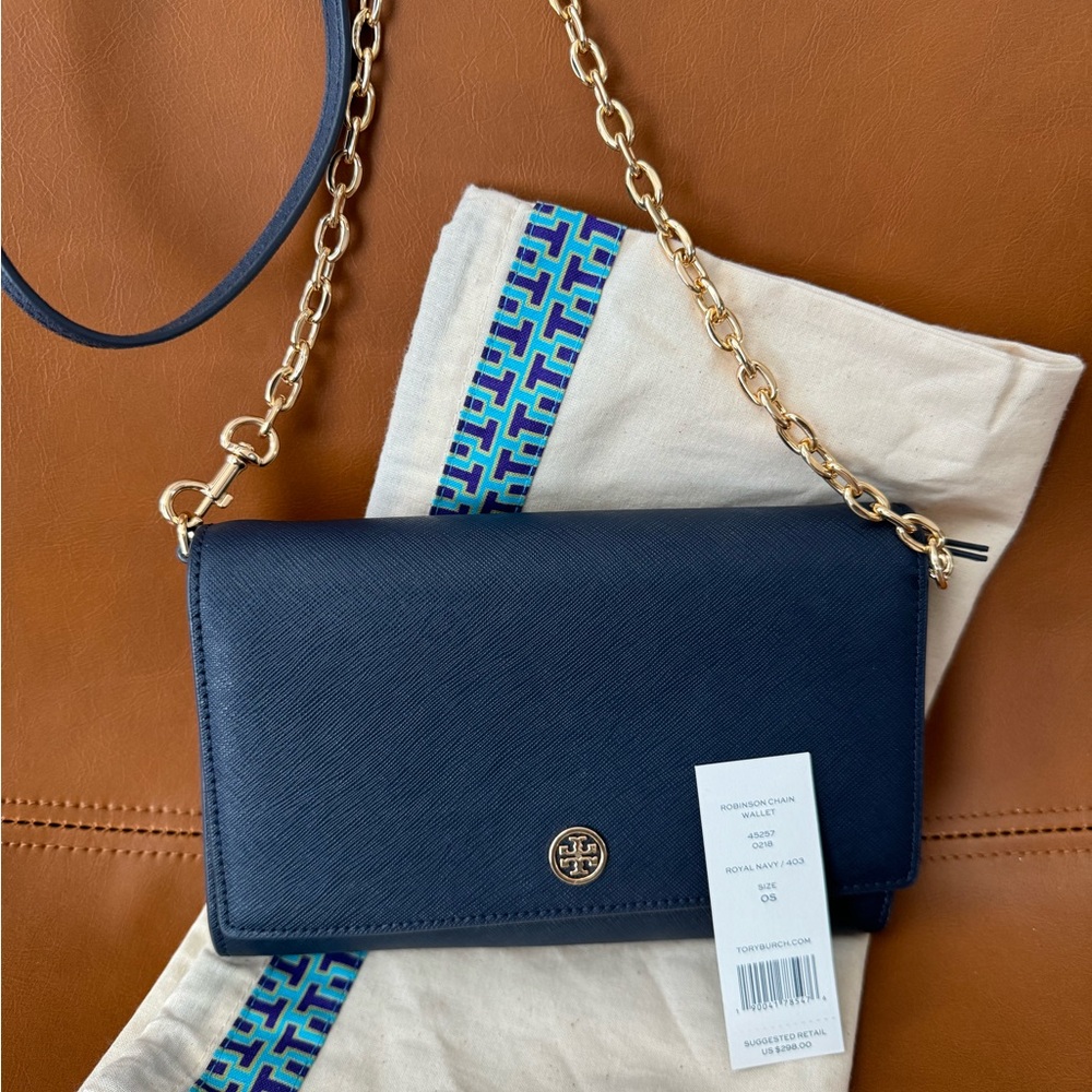 Tory Burch Navy Robinson Chain Wallet Crossbody clutch